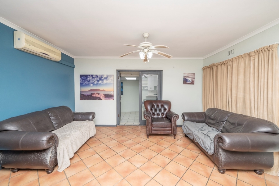 2 Bedroom Property for Sale in Bonnie Brae Western Cape